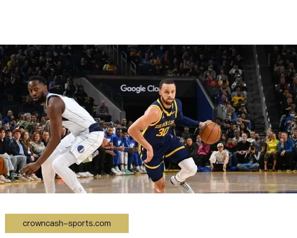 勇士新星库明加左膝伤退对阵独行侠比赛提前结束